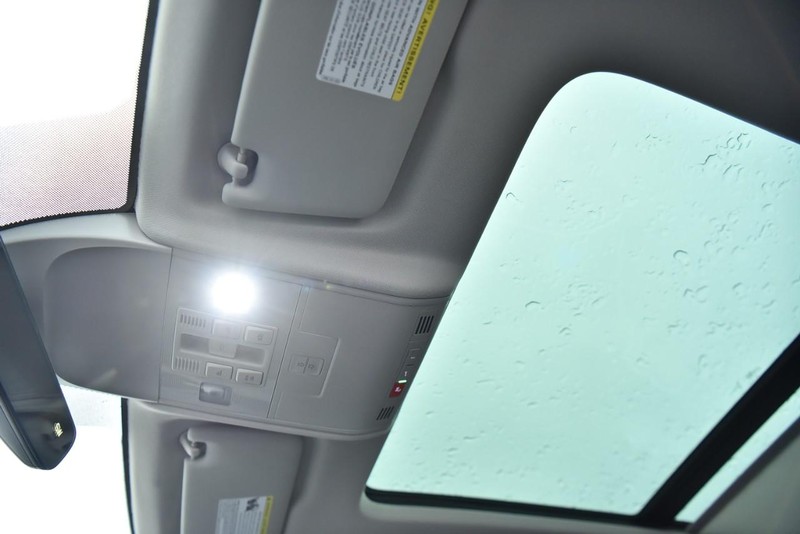 Volkswagen Taos Vehicle Image 22