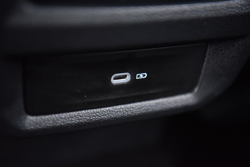 Volkswagen Taos Vehicle Image 25
