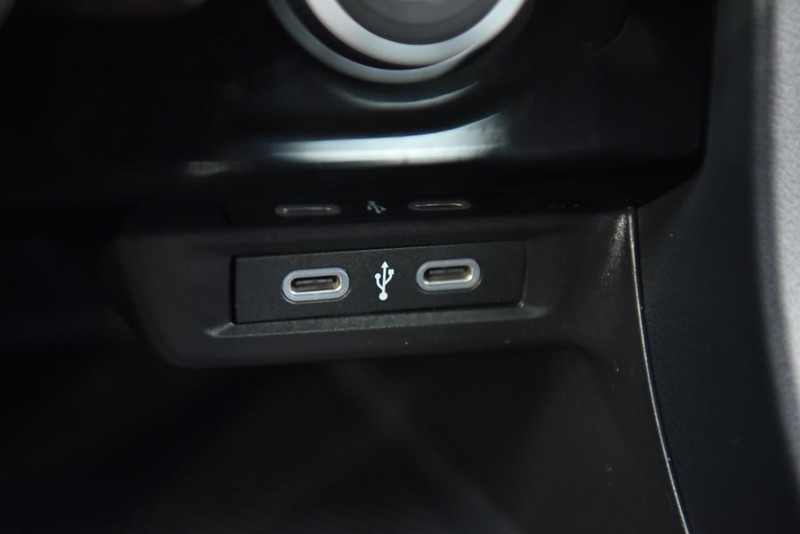 Volkswagen Jetta Vehicle Image 15