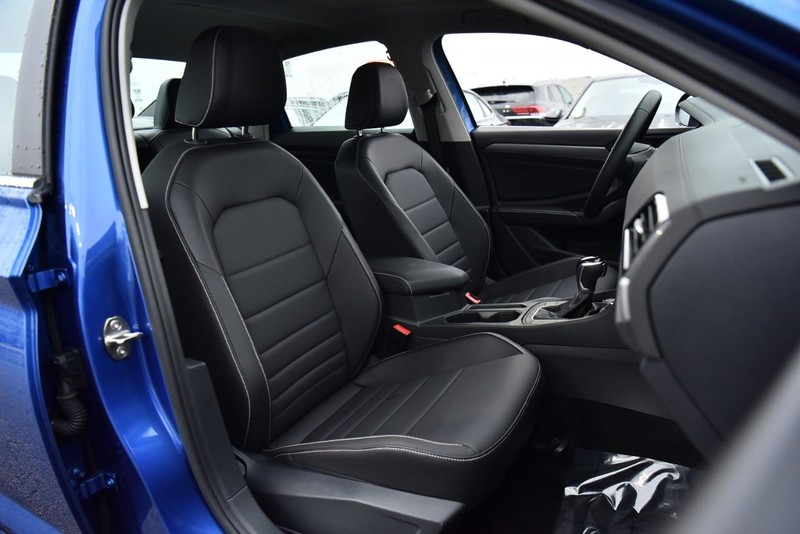 Volkswagen Jetta Vehicle Image 21