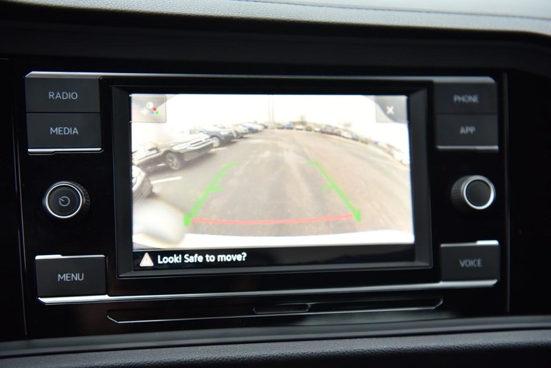 Volkswagen Jetta Vehicle Image 13