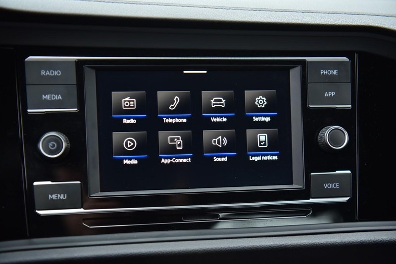 Volkswagen Jetta Vehicle Image 17