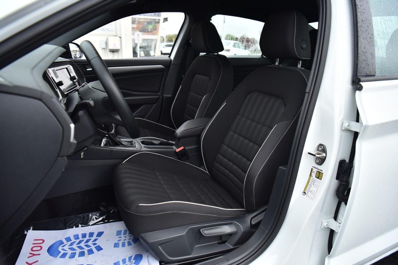 Volkswagen Jetta Vehicle Image 19