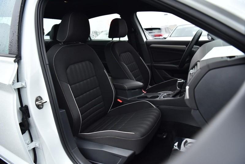 Volkswagen Jetta Vehicle Image 20