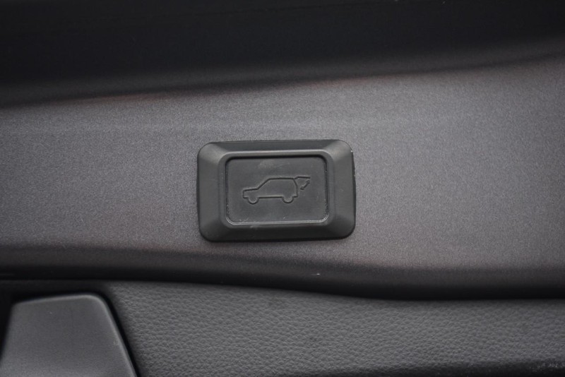 Toyota RAV4 Prime Vehicle Image 26