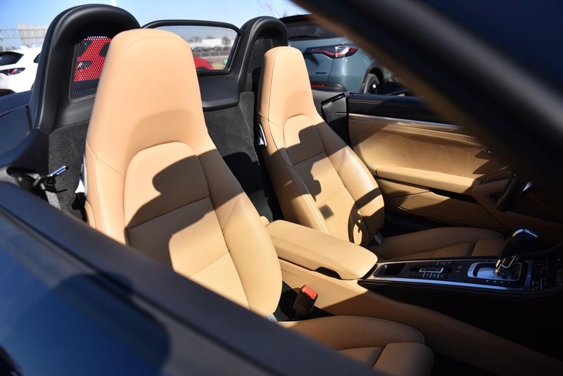 Porsche 718 Boxster Vehicle Image 07