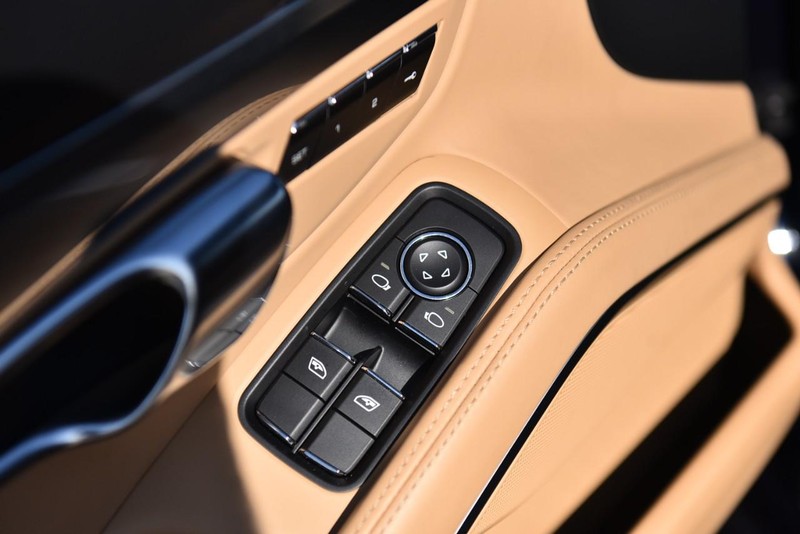 Porsche 718 Boxster Vehicle Image 10