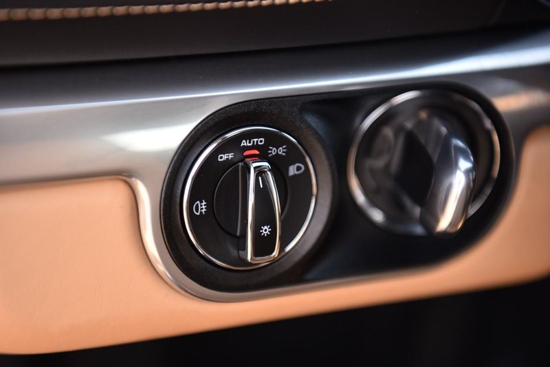 Porsche 718 Boxster Vehicle Image 12