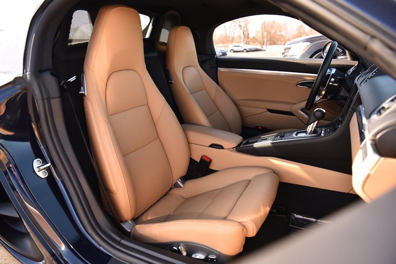 Porsche 718 Boxster Vehicle Image 20
