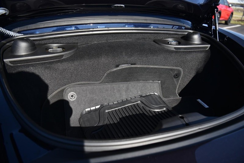 Porsche 718 Boxster Vehicle Image 22