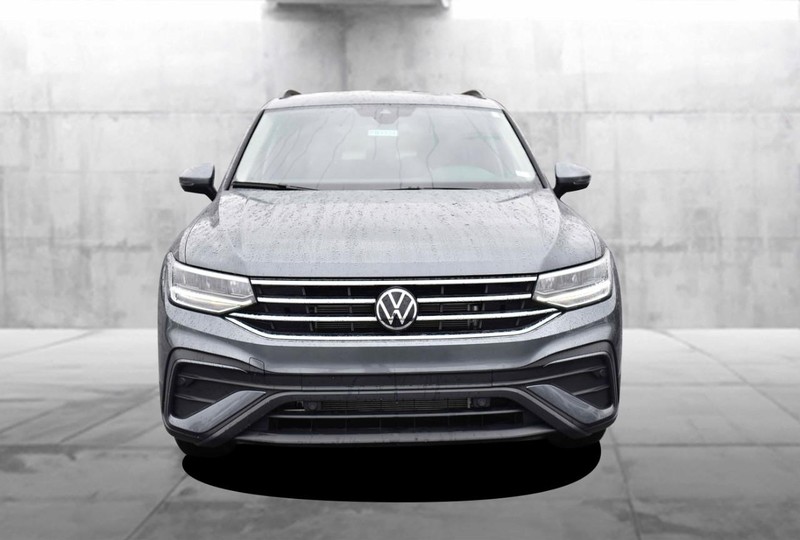Volkswagen Tiguan Vehicle Image 04