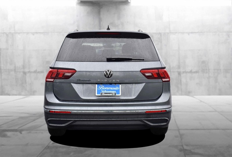 Volkswagen Tiguan Vehicle Image 06