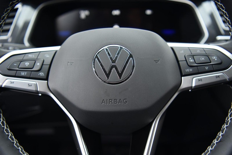 Volkswagen Tiguan Vehicle Image 18