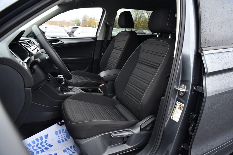 Volkswagen Tiguan Vehicle Image 19