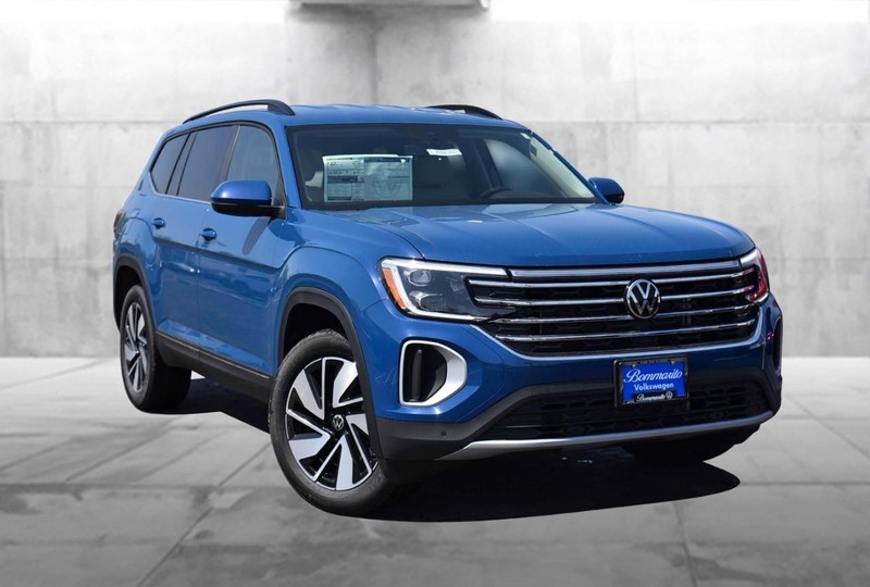 Volkswagen Atlas Vehicle Image 02