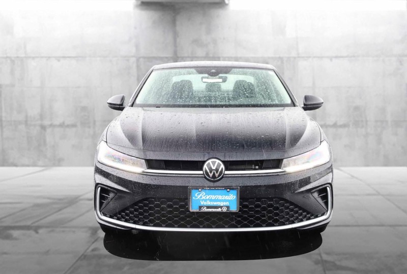 Volkswagen Jetta Vehicle Image 04