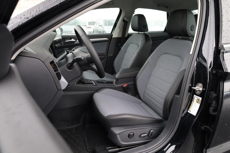 Volkswagen Jetta Vehicle Image 08