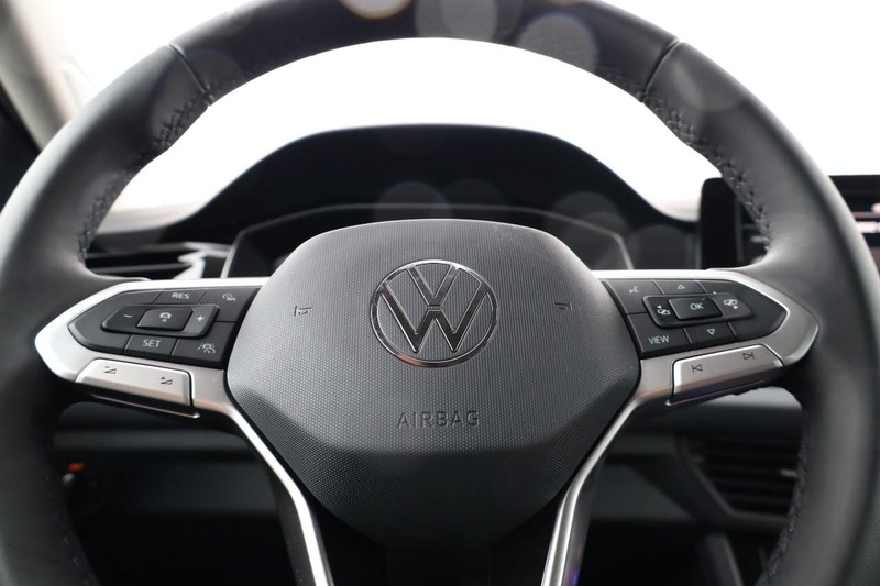 Volkswagen Jetta Vehicle Image 09
