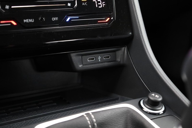 Volkswagen Jetta Vehicle Image 15