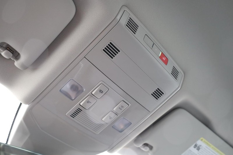 Volkswagen Jetta Vehicle Image 17