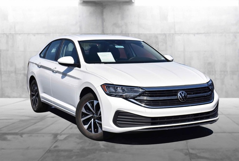 Volkswagen Jetta Vehicle Image 02