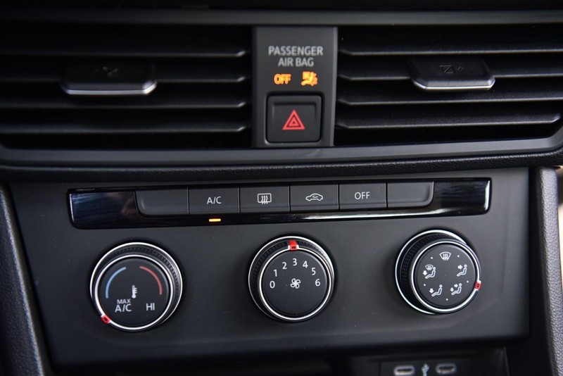 Volkswagen Jetta Vehicle Image 14