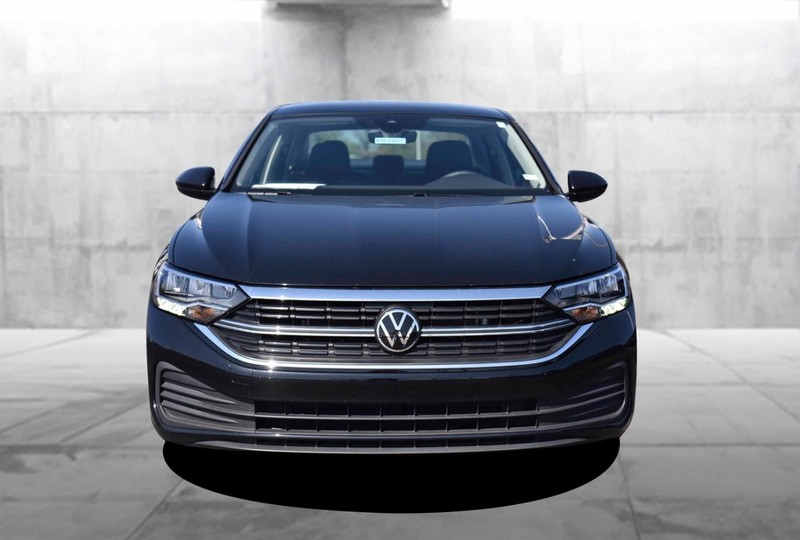 Volkswagen Jetta Vehicle Image 04