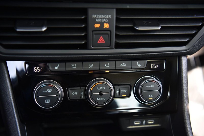 Volkswagen Jetta Vehicle Image 14