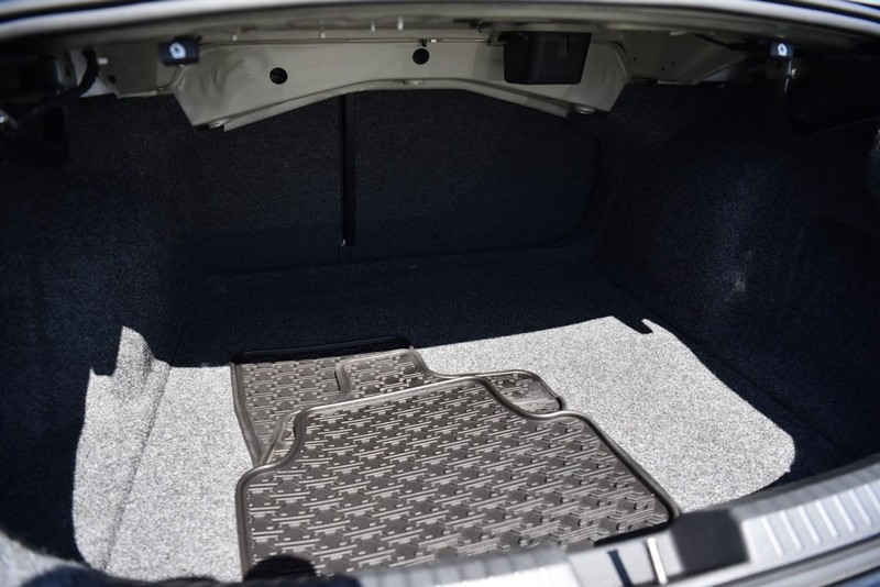 Volkswagen Jetta Vehicle Image 24
