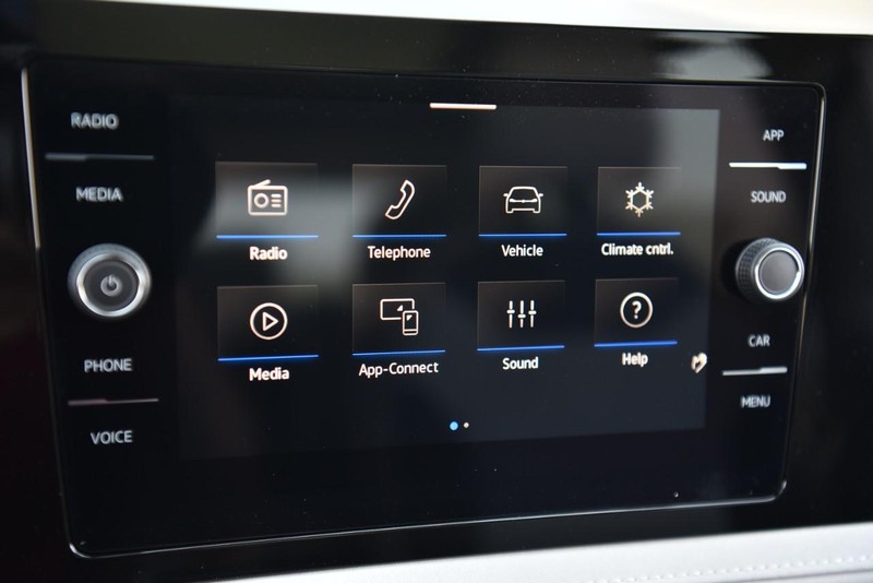 Volkswagen Taos Vehicle Image 13