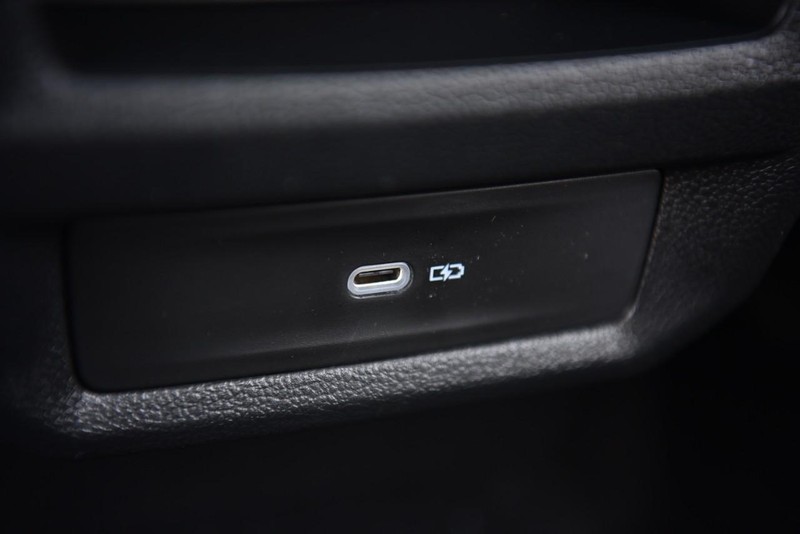 Volkswagen Taos Vehicle Image 25