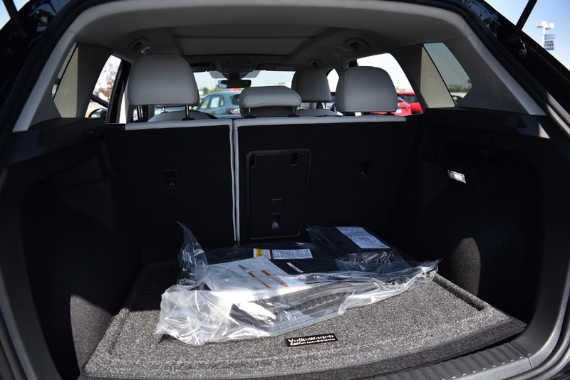 Volkswagen Taos Vehicle Image 26