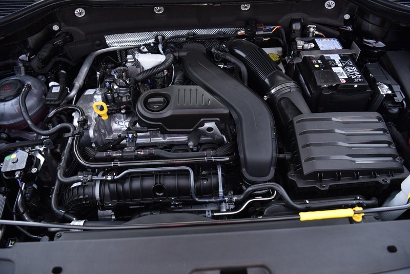 Volkswagen Taos Vehicle Image 27