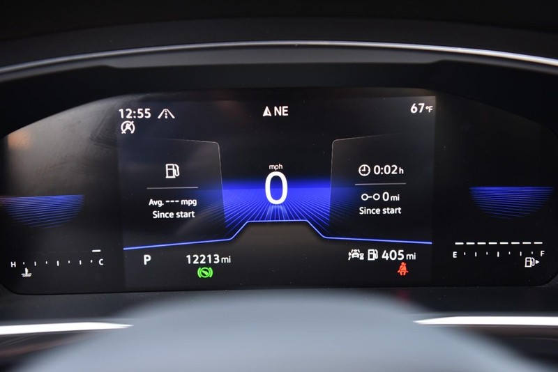 Volkswagen Tiguan Vehicle Image 11