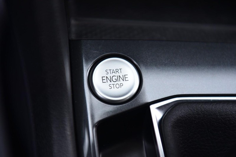 Volkswagen Tiguan Vehicle Image 15