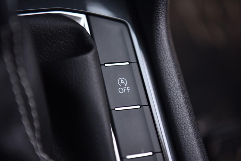 Volkswagen Tiguan Vehicle Image 17