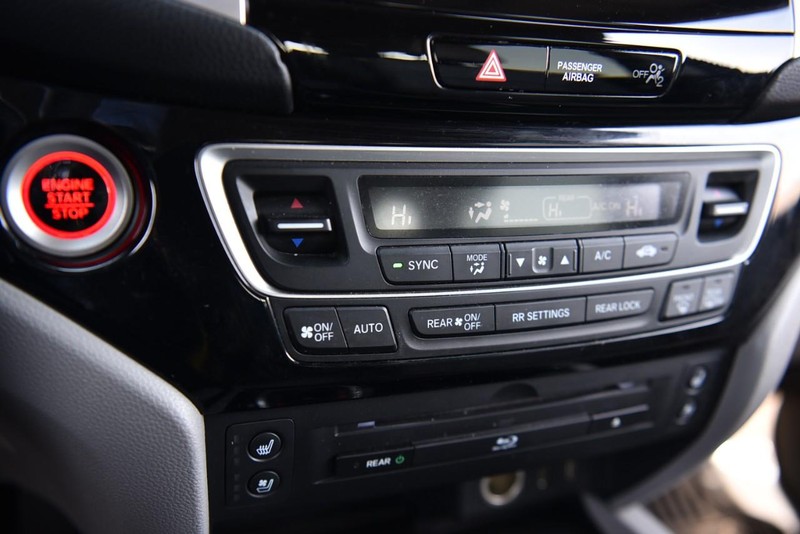 Honda Pilot Vehicle Image 15