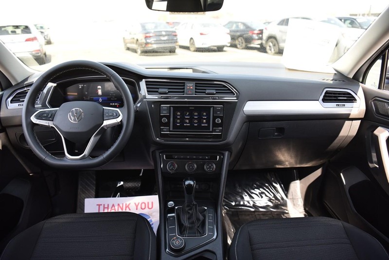 Volkswagen Tiguan Vehicle Image 07