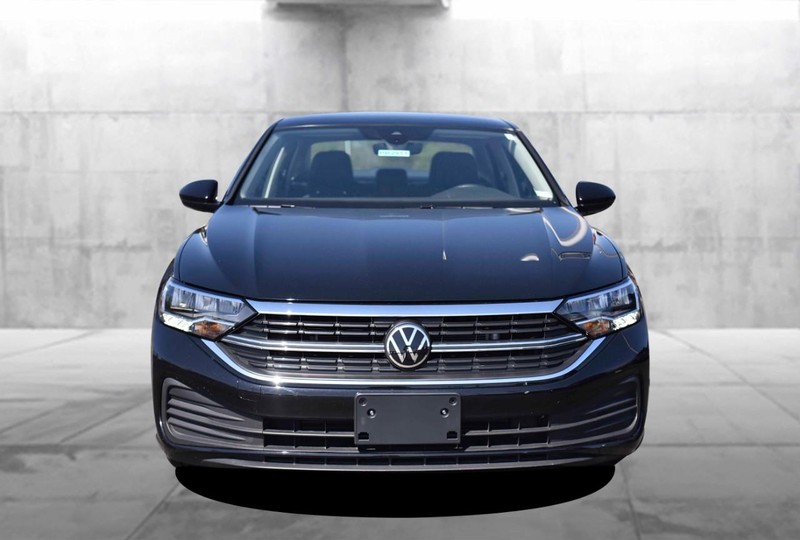 Volkswagen Jetta Vehicle Image 04