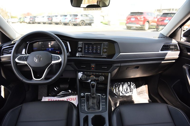 Volkswagen Jetta Vehicle Image 07