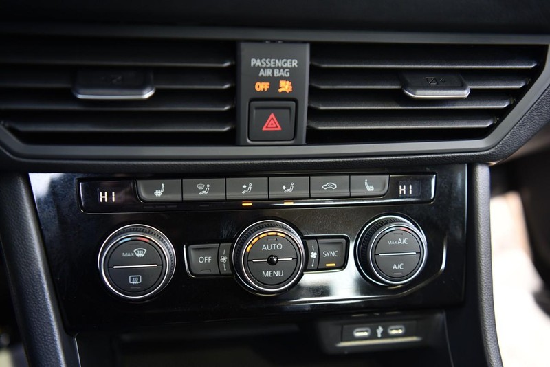 Volkswagen Jetta Vehicle Image 14