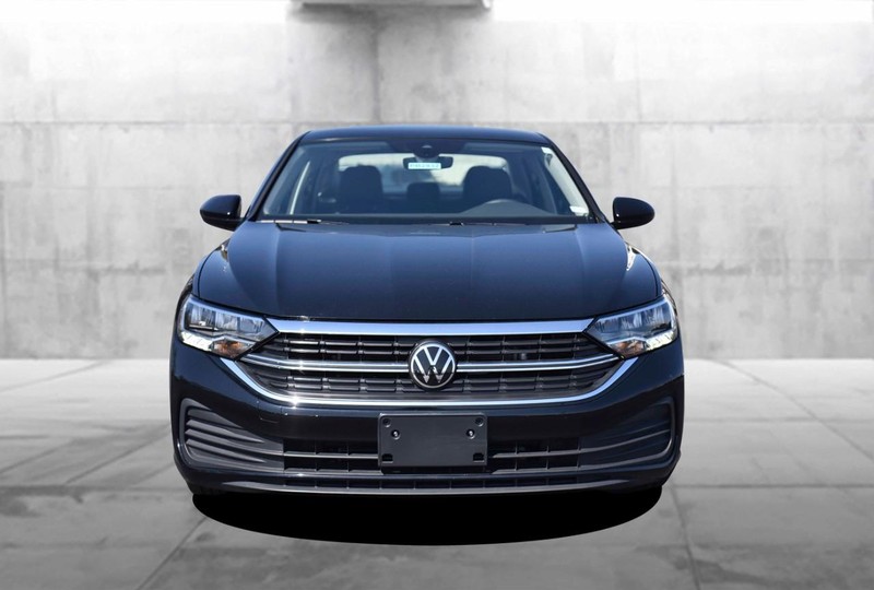Volkswagen Jetta Vehicle Image 04