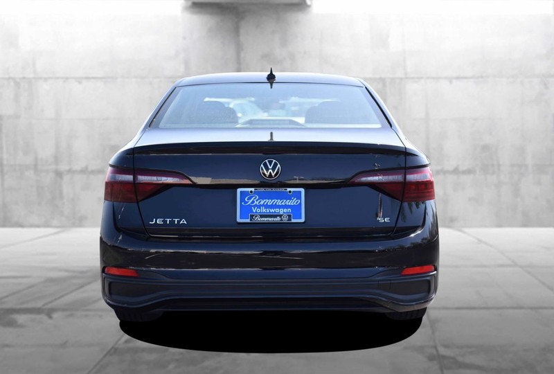 Volkswagen Jetta Vehicle Image 06