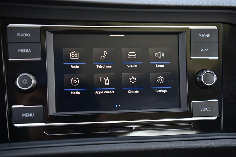 Volkswagen Jetta Vehicle Image 18