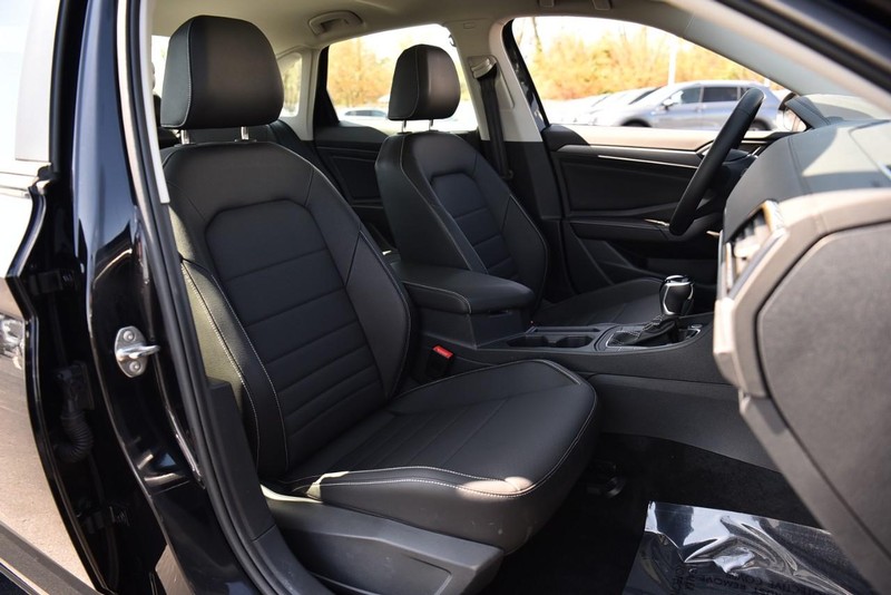 Volkswagen Jetta Vehicle Image 21