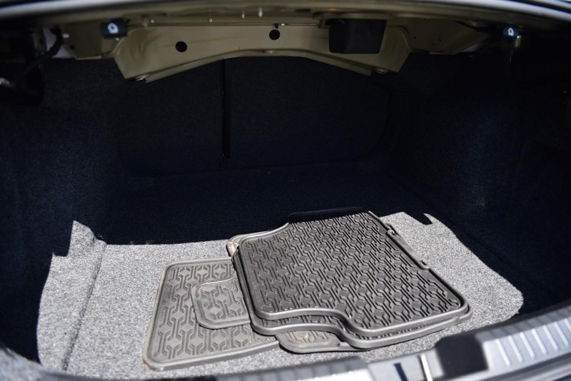 Volkswagen Jetta Vehicle Image 24