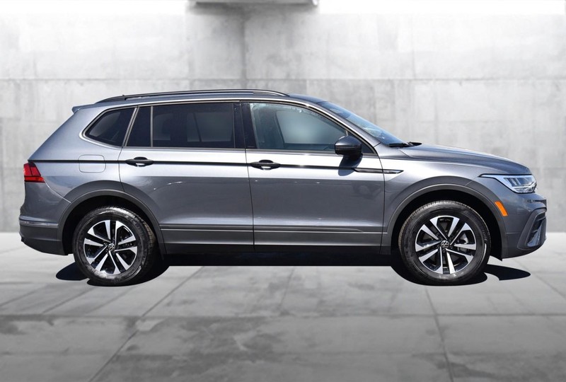 Volkswagen Tiguan Vehicle Image 05