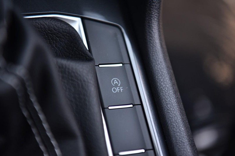 Volkswagen Tiguan Vehicle Image 17