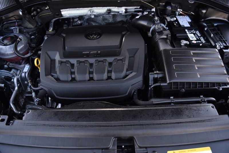 Volkswagen Tiguan Vehicle Image 25