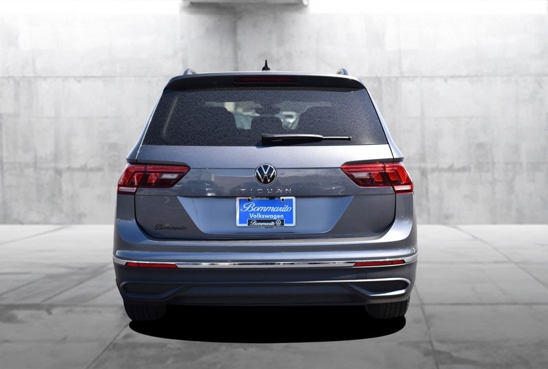 Volkswagen Tiguan Vehicle Image 06